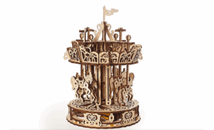 UGEARS 3D dřevěné mechanické puzzle – Kolotoč (305 dílků)