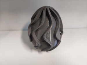 Velikonoční vajíčko s překvapením šedé